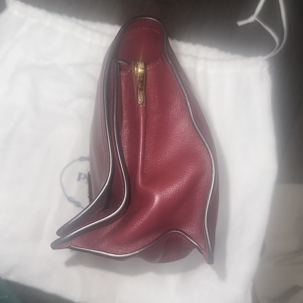 Prada cross body - Picture 2 of 6